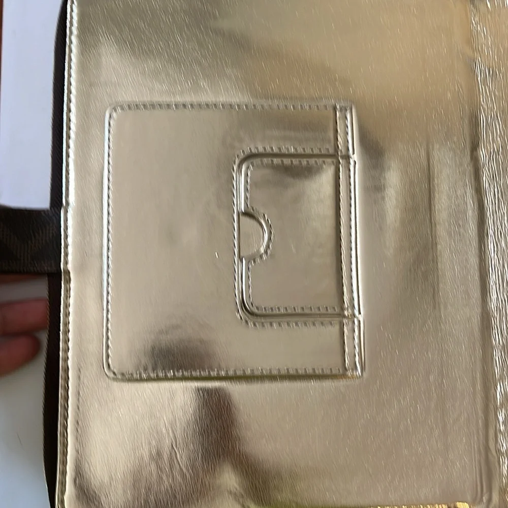 MICHAEL KORS ZIP AROUND TABLET CASE ORGANIZER DOUBLE COMPARTMENT